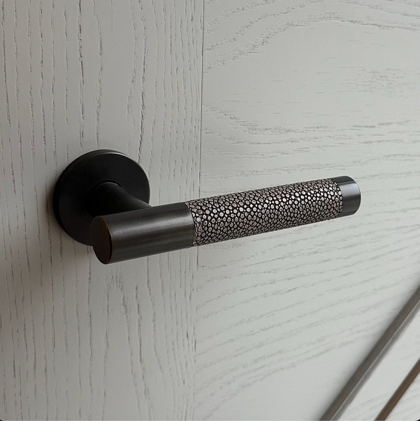 Balin LH Gold Shagreen Dark Bronze